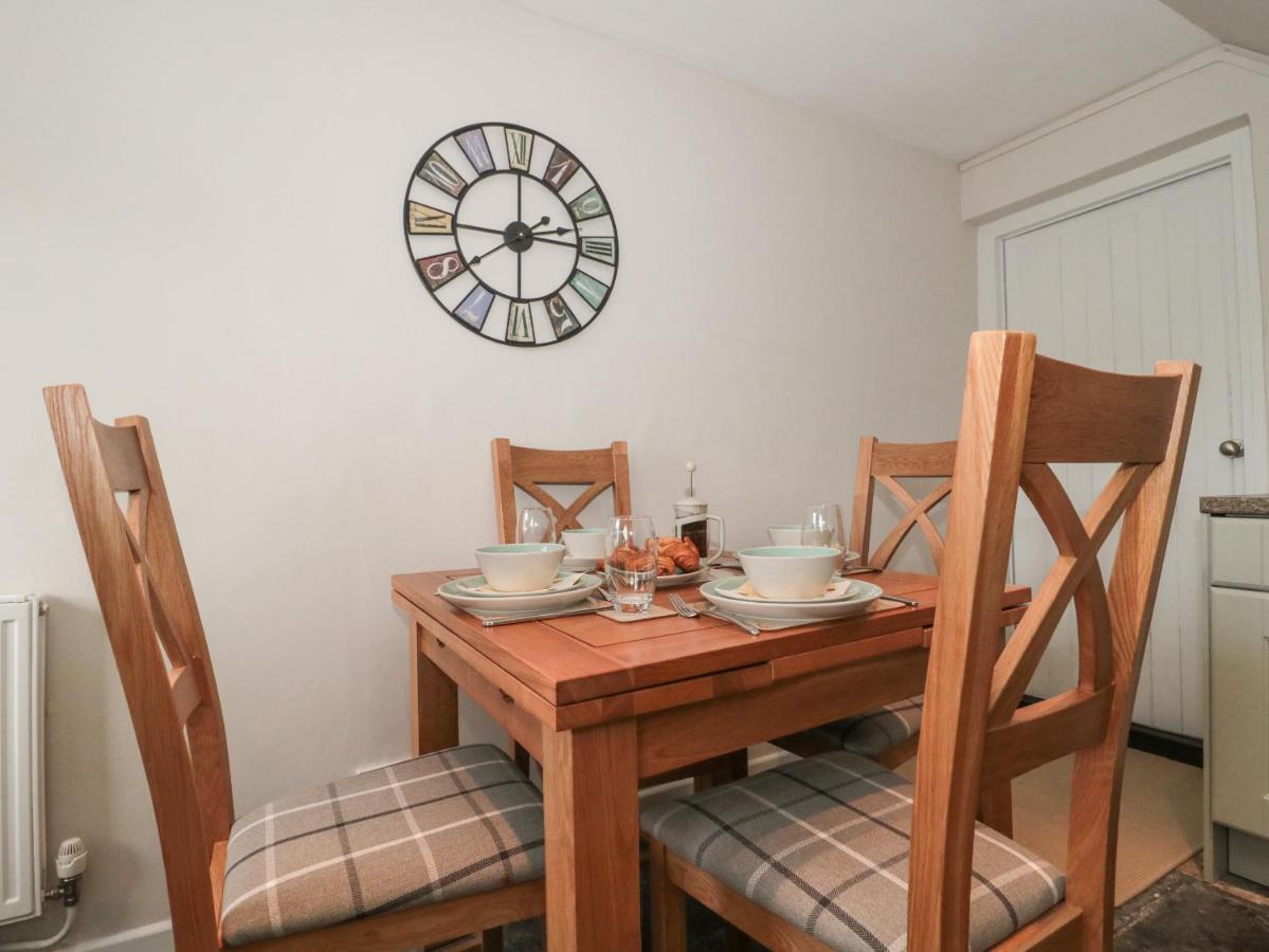 Jasmine Cottage Axminster Bagian luar foto