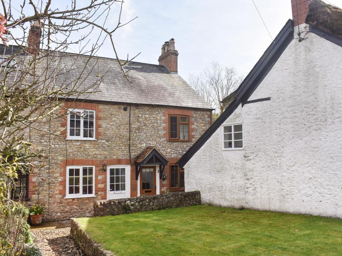 Jasmine Cottage Axminster Bagian luar foto